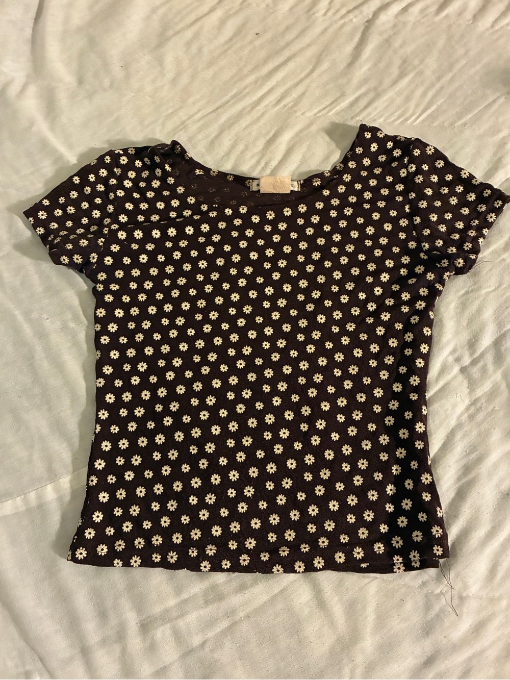 Newport Black Short Sleeve Top with Cream Daisy Print